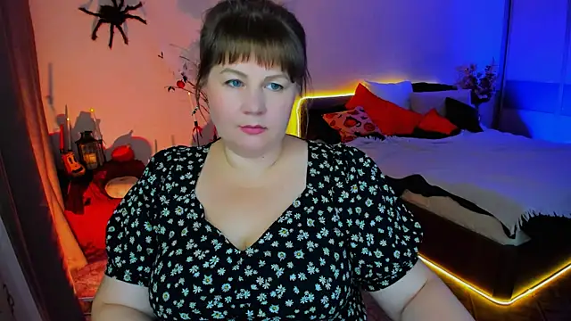 Snapshot of CrystaalStaar chatting on November 3, 2025, 7:50 pm CrystaalStaar online show from November 3, 2025, 7:50 pm