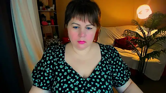 CrystaalStaar online show from March 6, 2026, 4:51 am