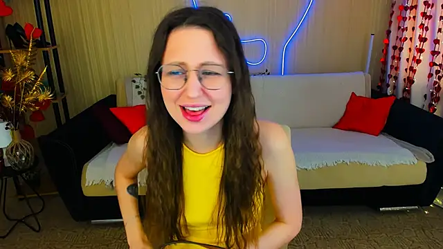 Snapshot of YourLovellyStory chatting on March 21, 2026, 12:20 pm YourLovellyStory online show from March 21, 2026, 12:20 pm