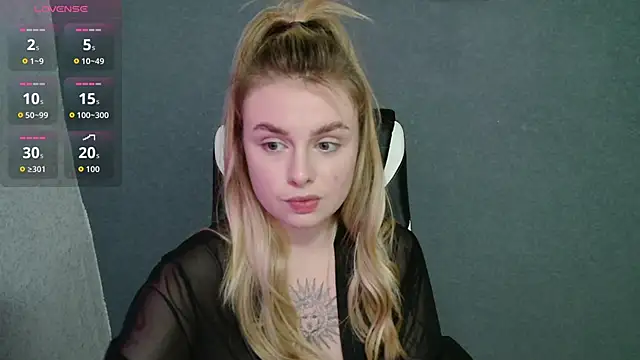 AngelicaHollywood online show from October 11, 2025, 9:16 pm