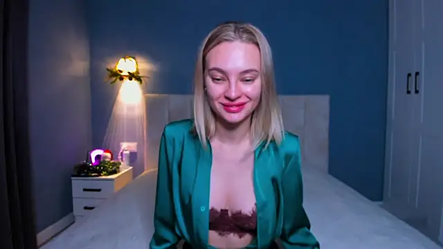 Snapshot of OliviaReece chatting on January 15, 2026, 5:55 am OliviaReece online show from January 15, 2026, 5:55 am