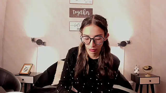 Emilia Bons online show from January 16, 2026, 1:37 pm