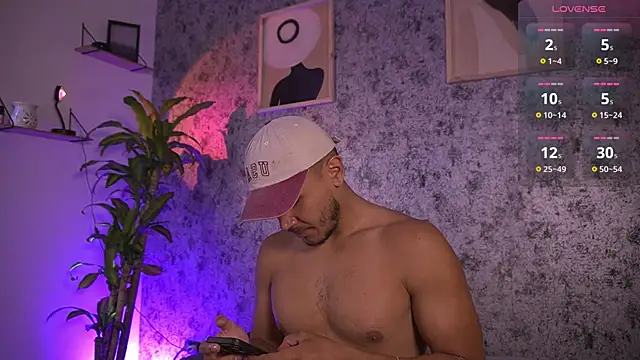 MarkSantozz online show from July 17, 2026, 1:08 pm