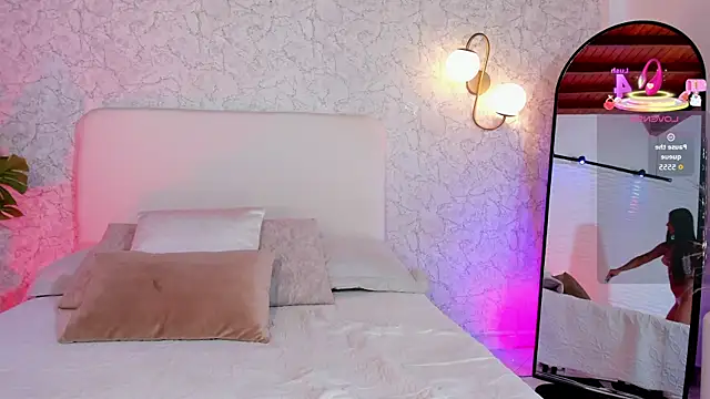 Snapshot of JannaFoxx_ chatting on February 28, 2026, 6:07 pm JannaFoxx online show from February 28, 2026, 6:07 pm