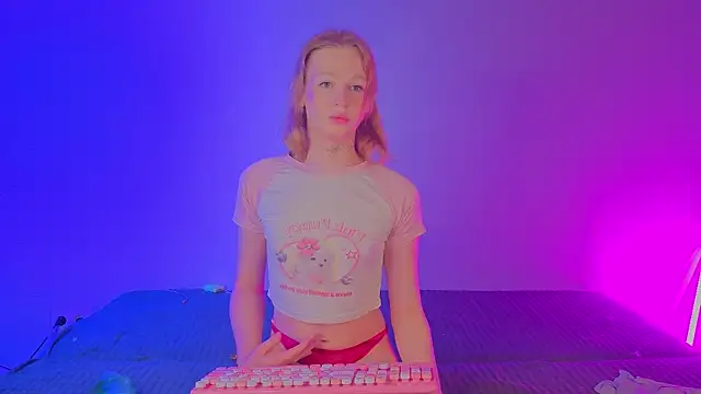 Olivia-Pink online show from March 25, 2026, 8:30 pm