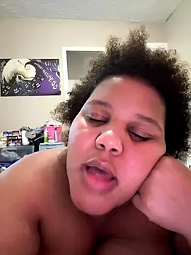 chocolate bella online show from October 14, 2025, 5:13 pm