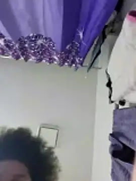 chocolate bella online show from December 2, 2025, 9:16 pm