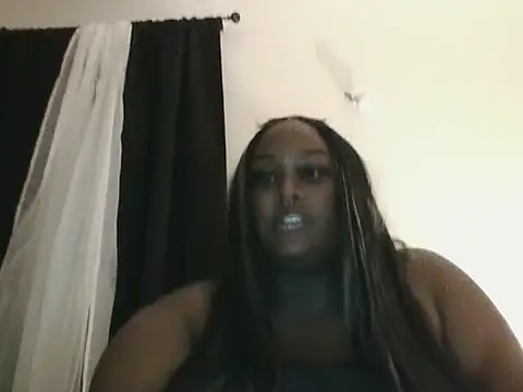 Cocomamii1 online show from October 19, 2025, 2:25 am