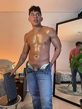 Snapshot of austin_spears_ chatting on November 15, 2025, 8:24 pm austin spears online show from November 15, 2025, 8:24 pm