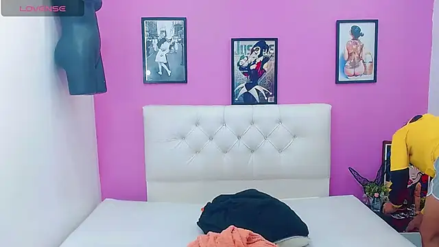 Snapshot of Azley_sweet chatting on November 4, 2025, 4:33 pm Azley sweet online show from November 4, 2025, 4:33 pm