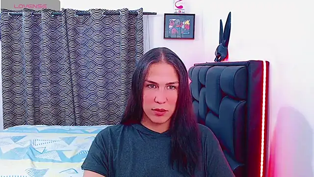 Snapshot of Azley_sweet chatting on March 12, 2026, 8:35 pm Azley sweet online show from March 12, 2026, 8:35 pm