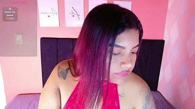 Snapshot of curvybrunnett chatting on March 13, 2026, 12:10 pm curvybrunnett online show from March 13, 2026, 12:10 pm