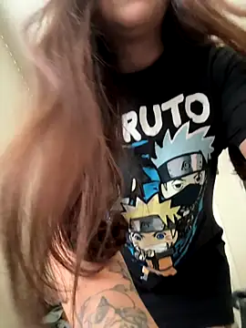 Snapshot of CharmingMaddie chatting on November 18, 2025, 5:38 pm CharmingMaddie online show from November 18, 2025, 5:38 pm