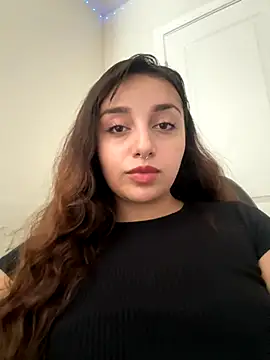 Snapshot of CharmingMaddie chatting on October 11, 2025, 4:19 pm CharmingMaddie online show from October 11, 2025, 4:19 pm