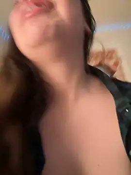 Snapshot of CharmingMaddie chatting on October 25, 2025, 2:55 am CharmingMaddie online show from October 25, 2025, 2:55 am