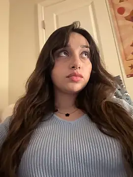 Snapshot of CharmingMaddie chatting on November 30, 2025, 2:01 am CharmingMaddie online show from November 30, 2025, 2:01 am