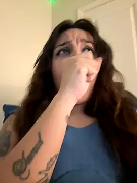 Snapshot of CharmingMaddie chatting on November 8, 2025, 3:32 am CharmingMaddie online show from November 8, 2025, 3:32 am