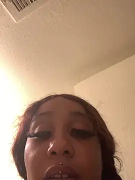 seductiveangeeel online show from October 4, 2025, 2:57 am