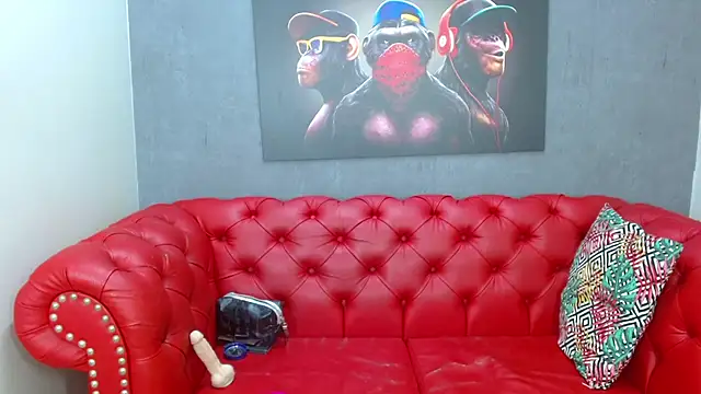 Snapshot of Violett_Salvatore chatting on November 12, 2025, 4:11 pm Violett Salvatore online show from November 12, 2025, 4:11 pm