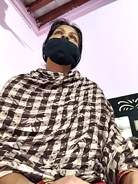 Snapshot of Love-pari077 chatting on November 23, 2025, 12:20 am Love-pari077 online show from November 23, 2025, 12:20 am