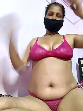 Love-pari077 online show from February 19, 2026, 1:13 am