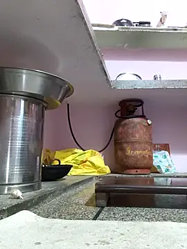 Snapshot of Love-pari077 chatting on October 29, 2025, 12:53 am Love-pari077 online show from October 29, 2025, 12:53 am