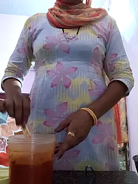 Snapshot of Love-pari077 chatting on October 17, 2025, 1:02 pm Love-pari077 online show from October 17, 2025, 1:02 pm