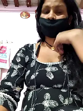 Snapshot of Love-pari077 chatting on April 27, 2026, 4:43 am Love-pari077 online show from April 27, 2026, 4:43 am