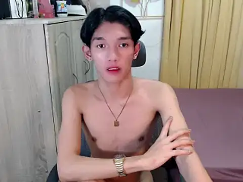 Snapshot of fuckerfriendsxx chatting on July 13, 2026, 8:13 am fuckerfriendsxx online show from July 13, 2026, 8:13 am