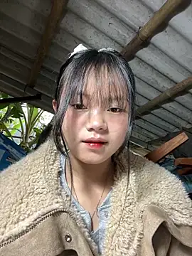 Snapshot of AdamLazis chatting on February 28, 2026, 12:32 am AdamLazis online show from February 28, 2026, 12:32 am