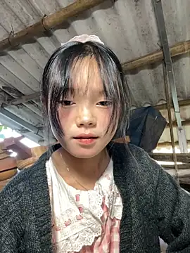 Snapshot of AdamLazis chatting on November 30, 2025, 8:37 am AdamLazis online show from November 30, 2025, 8:37 am