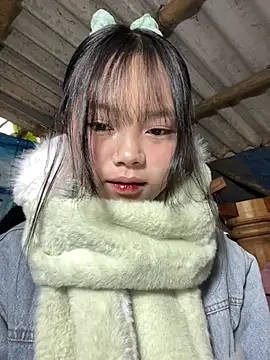 Snapshot of AdamLazis chatting on February 10, 2026, 1:15 am AdamLazis online show from February 10, 2026, 1:15 am