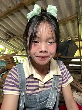 Snapshot of AdamLazis chatting on October 19, 2025, 1:08 am AdamLazis online show from October 19, 2025, 1:08 am