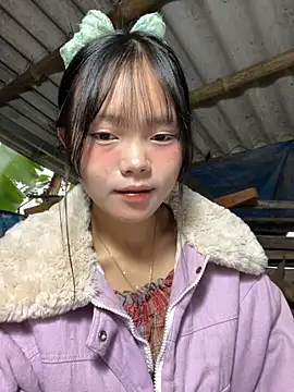 Snapshot of AdamLazis chatting on November 8, 2025, 12:58 am AdamLazis online show from November 8, 2025, 12:58 am