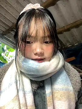 Snapshot of AdamLazis chatting on November 28, 2025, 12:44 am AdamLazis online show from November 28, 2025, 12:44 am