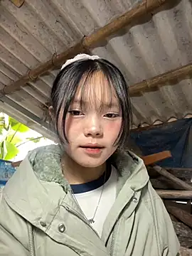 Snapshot of AdamLazis chatting on December 2, 2025, 12:33 am AdamLazis online show from December 2, 2025, 12:33 am