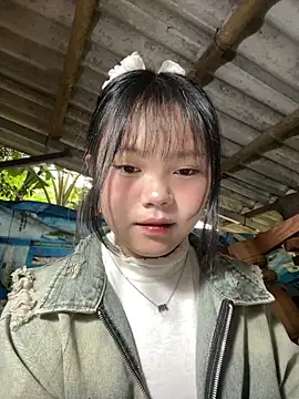 Snapshot of AdamLazis chatting on March 10, 2026, 12:47 am AdamLazis online show from March 10, 2026, 12:47 am