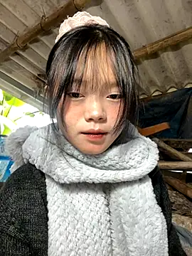 Snapshot of AdamLazis chatting on December 1, 2025, 12:44 am AdamLazis online show from December 1, 2025, 12:44 am