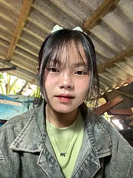 Snapshot of AdamLazis chatting on March 19, 2026, 1:05 am AdamLazis online show from March 19, 2026, 1:05 am