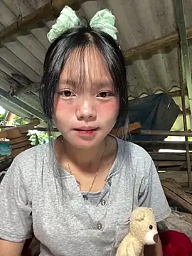 Snapshot of AdamLazis chatting on October 18, 2025, 12:34 am AdamLazis online show from October 18, 2025, 12:34 am