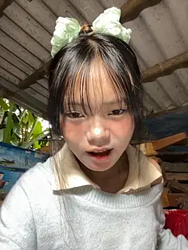 Snapshot of AdamLazis chatting on October 24, 2025, 12:09 am AdamLazis online show from October 24, 2025, 12:09 am