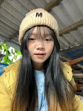 Snapshot of AdamLazis chatting on November 26, 2025, 12:54 am AdamLazis online show from November 26, 2025, 12:54 am