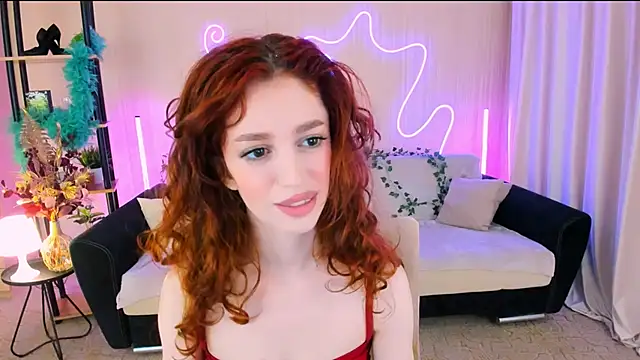 Snapshot of ChristinaConteeree chatting on November 14, 2025, 4:21 pm ChristinaConteeree online show from November 14, 2025, 4:21 pm