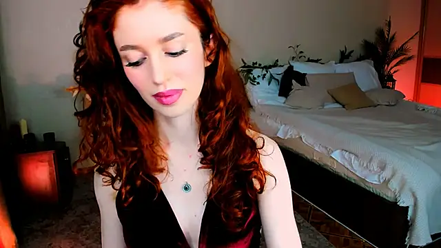 Snapshot of ChristinaConteeree chatting on December 3, 2025, 2:16 pm ChristinaConteeree online show from December 3, 2025, 2:16 pm