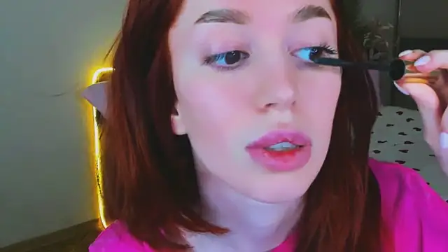ChristinaConteeree online show from May 1, 2026, 7:30 pm