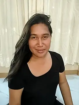 Snapshot of Romantic_Sabrina chatting on October 13, 2025, 2:24 am Romantic Sabrina online show from October 13, 2025, 2:24 am