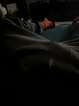 Frankieyyy1 online show from January 9, 2026, 10:28 pm