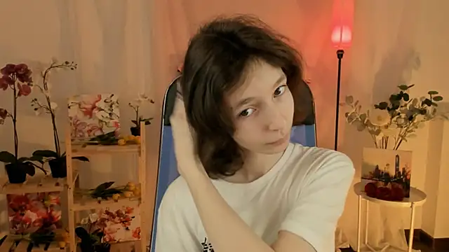 Snapshot of EmmanuellBrown chatting on November 23, 2025, 4:22 am EmmanuellBrown online show from November 23, 2025, 4:22 am