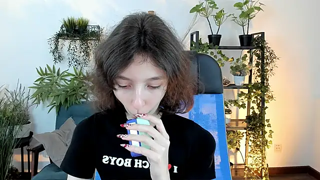 Snapshot of EmmanuellBrown chatting on November 25, 2025, 10:15 am EmmanuellBrown online show from November 25, 2025, 10:15 am