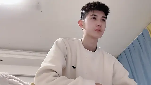 xiaojie2563 online show from March 8, 2026, 11:02 am